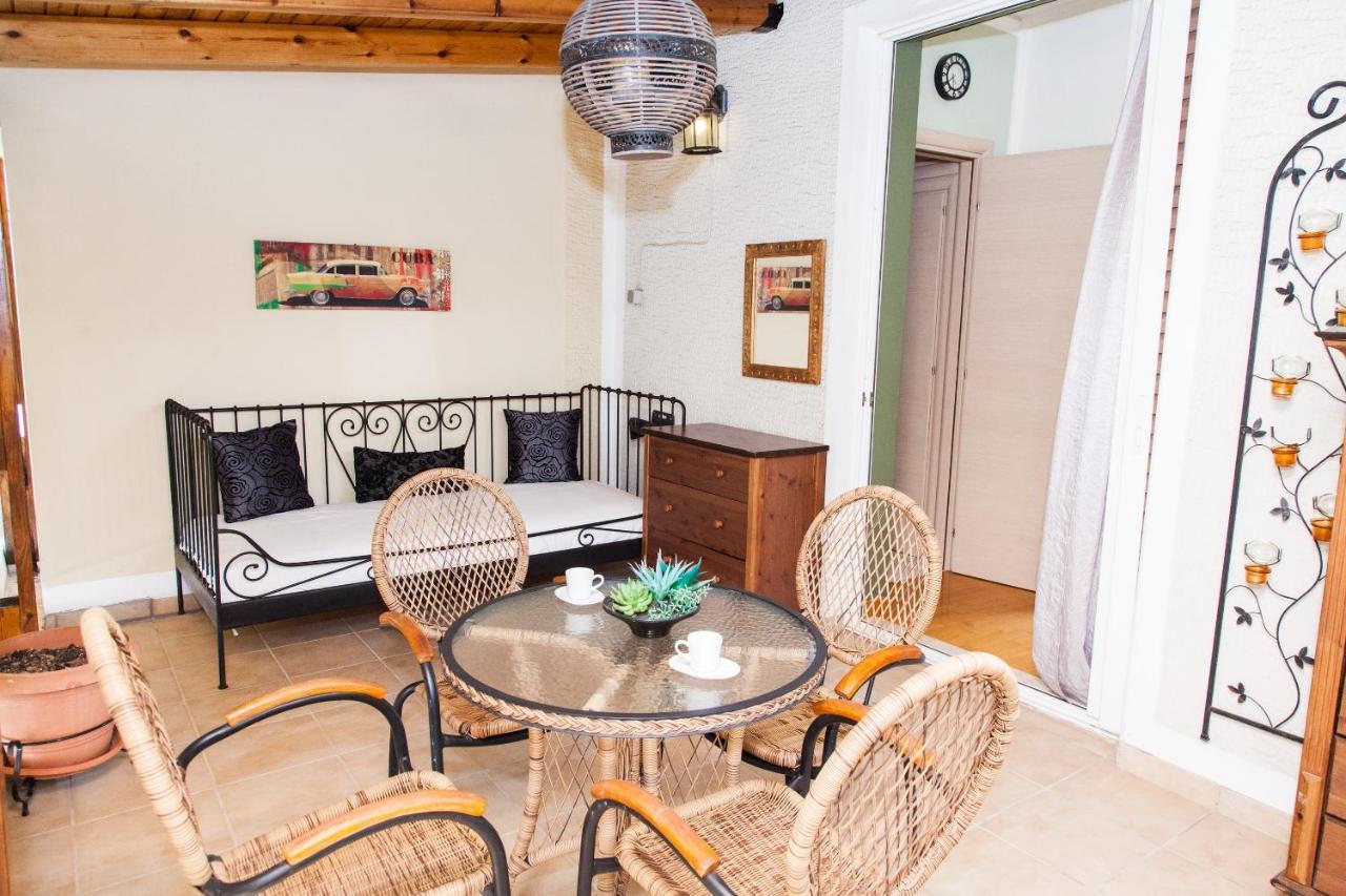 Amazing Apartment With View! Pireus Eksteriør bilde