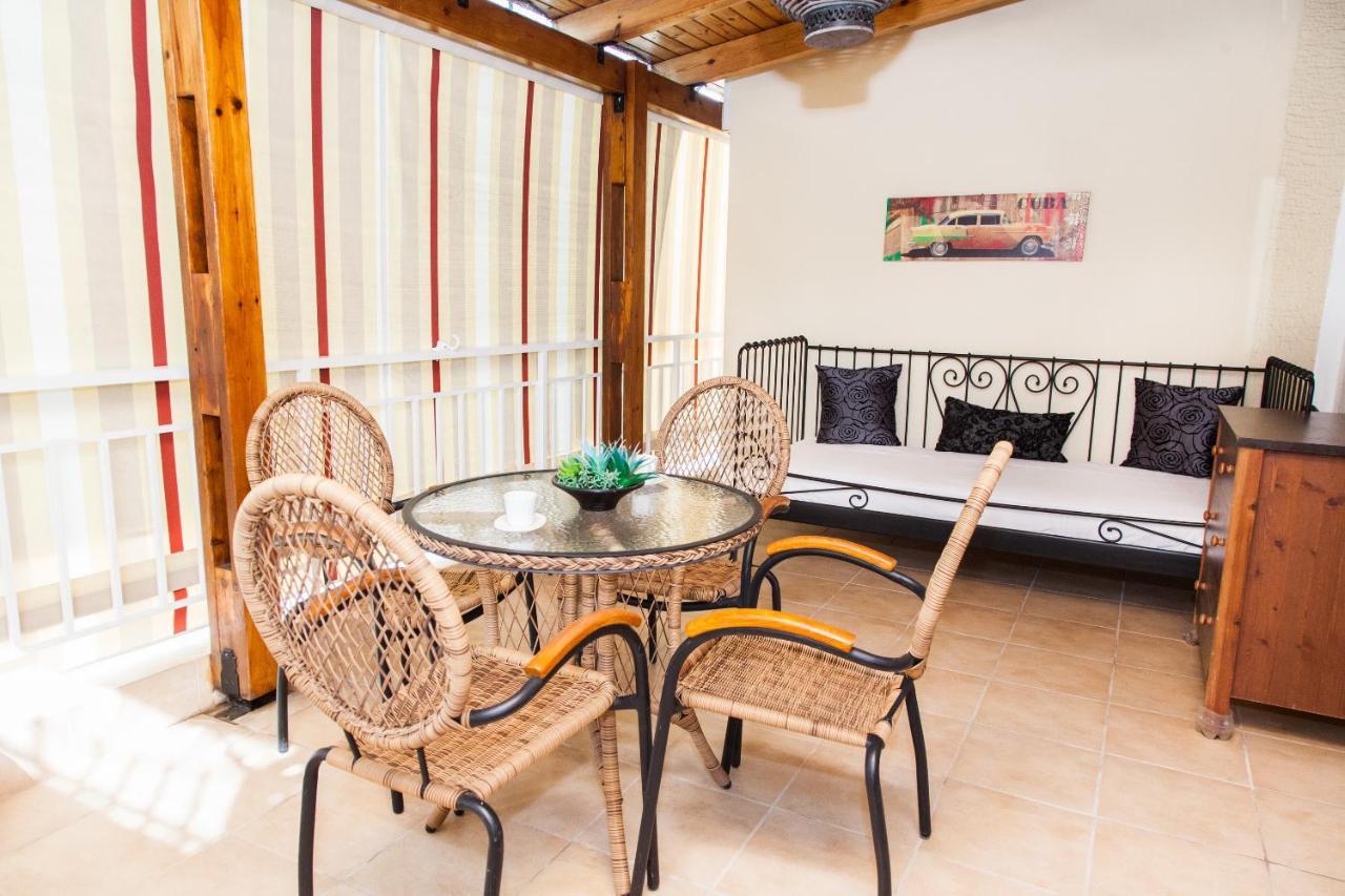 Amazing Apartment With View! Pireus Eksteriør bilde