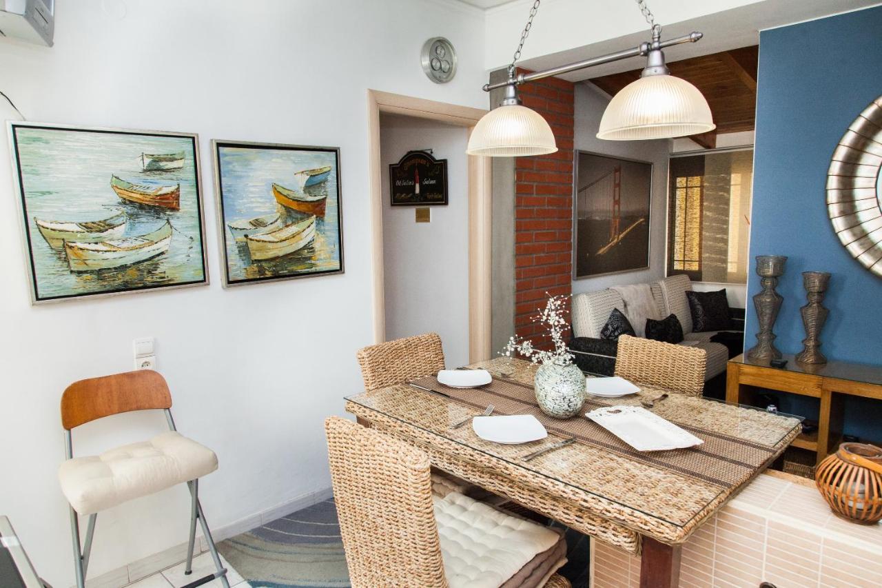 Amazing Apartment With View! Pireus Eksteriør bilde